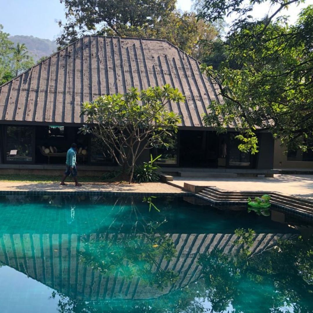 synthetic thatch roof